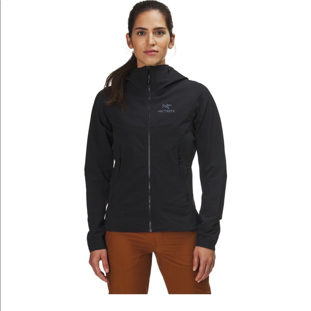 Arc’teryx Gamma LT Hooded Softshell Jacket
